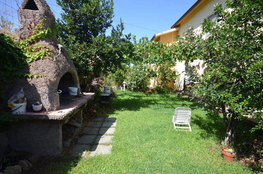 Appartamenti Salusai Trinita d'Agultu e Vignola Exterior photo